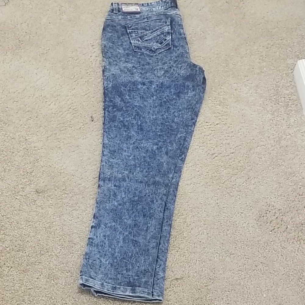 Jeans - Picture 5 of 6